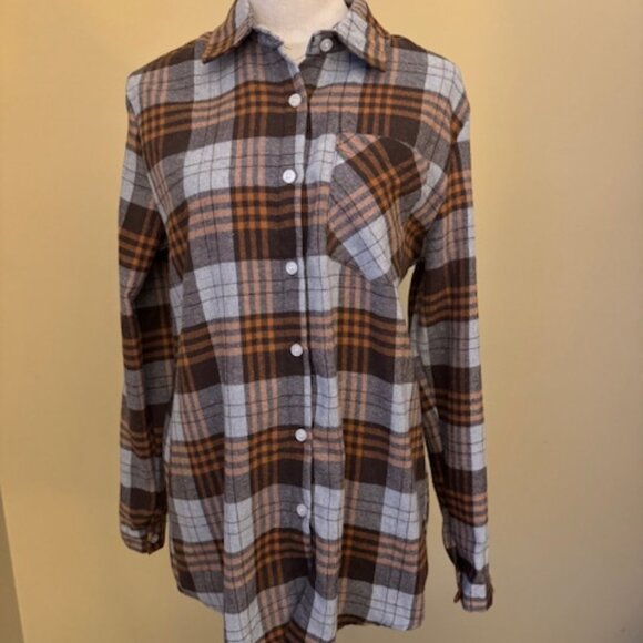 Size Small Fall Flannel - Picture 1 of 3